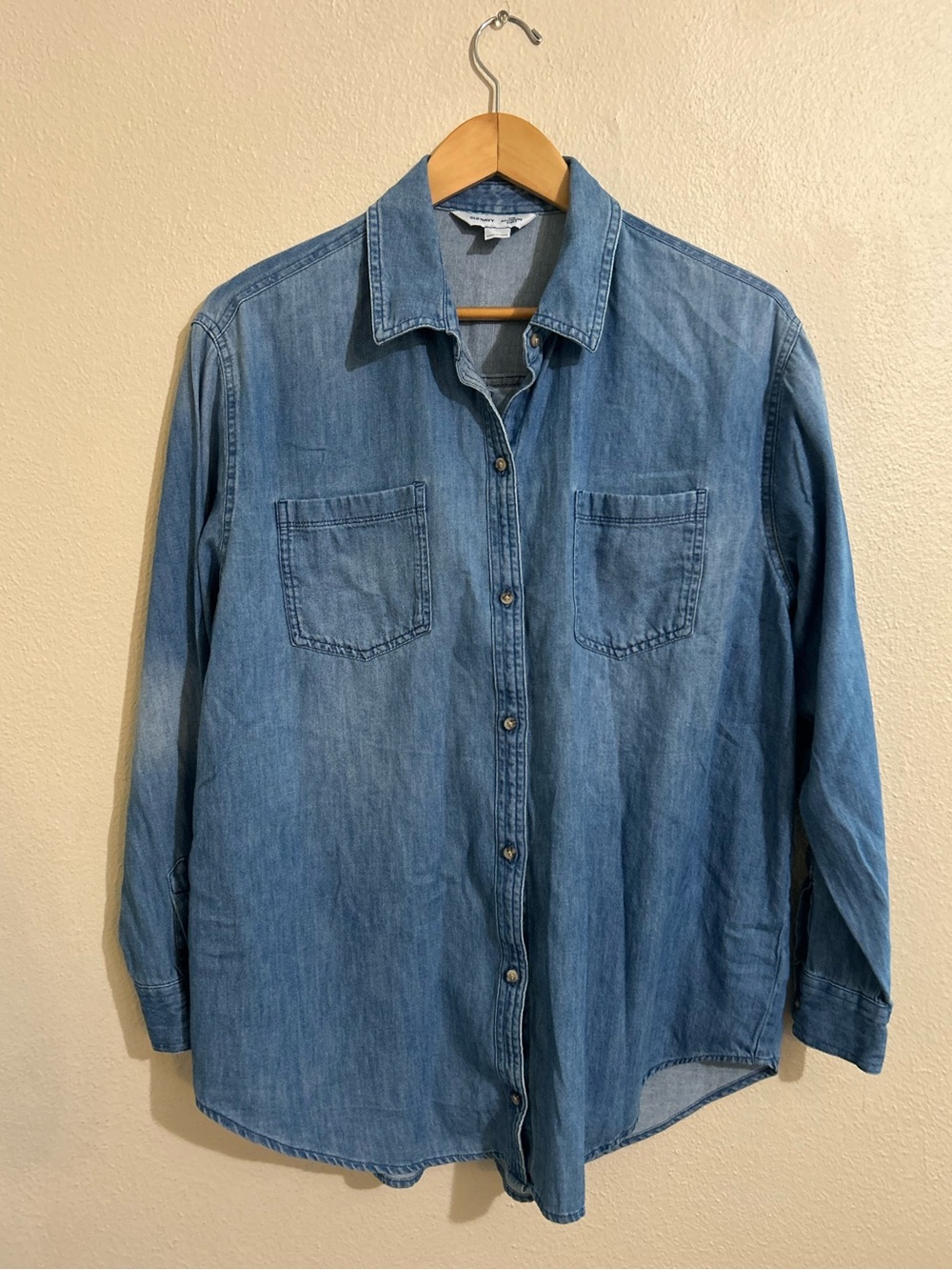 Old Navy Boyfriend Shirt Denim Button-Up Shirt Women’s Size Large Cotton